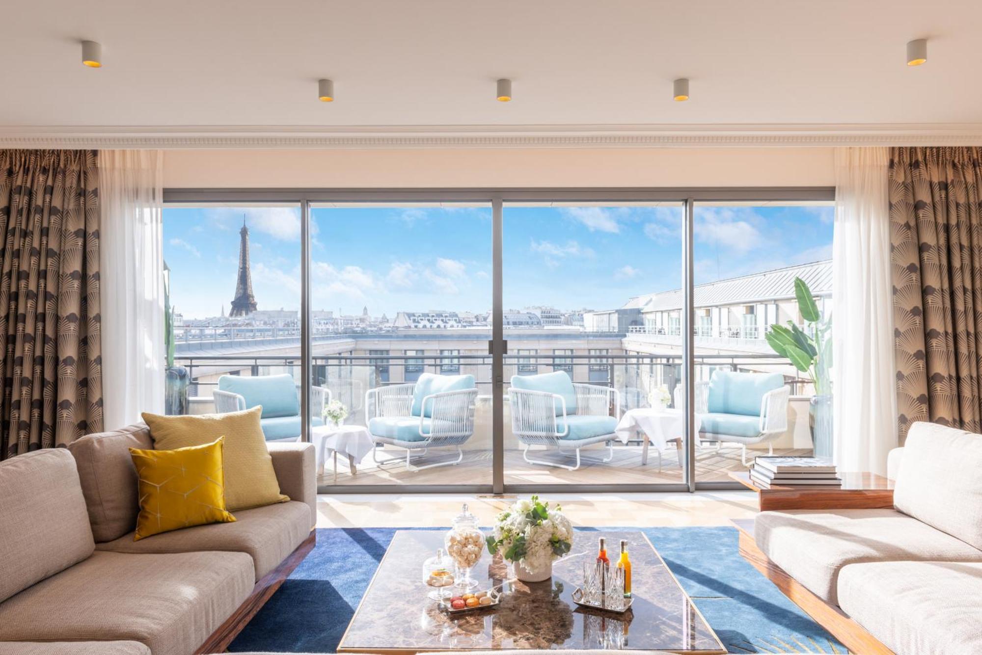 Du Collectionneur Hotel Paris
